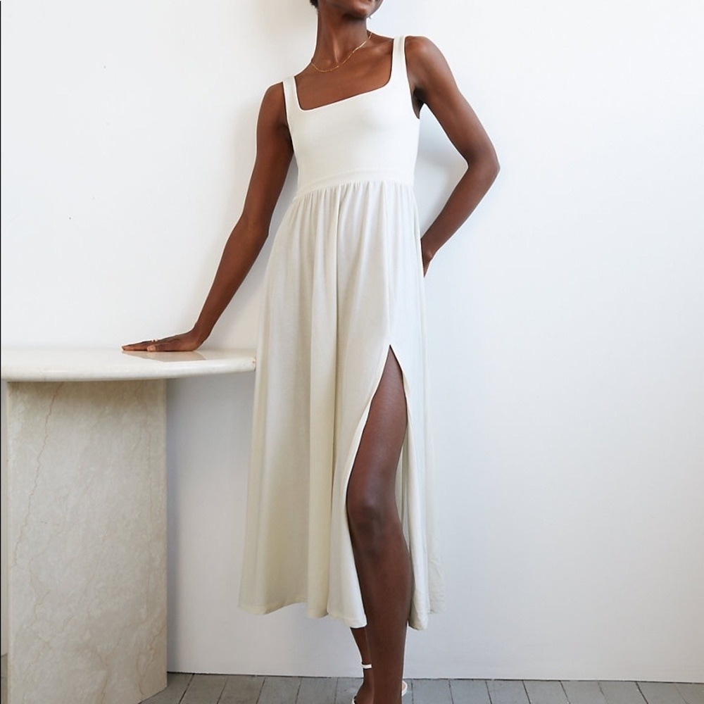 Aritzia Wilfred Market Slit Midi Dress Light Birch S Vacation Coastal Summer